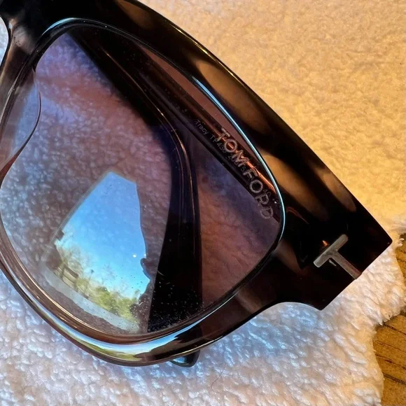 Tom Ford Tracy TF436 Brown/Beige Gradient Women’s Sunglasses with Logo Detail Amazon.com: Tom Ford FT0436 Tracy Square Sunglasses TF436  main image 4